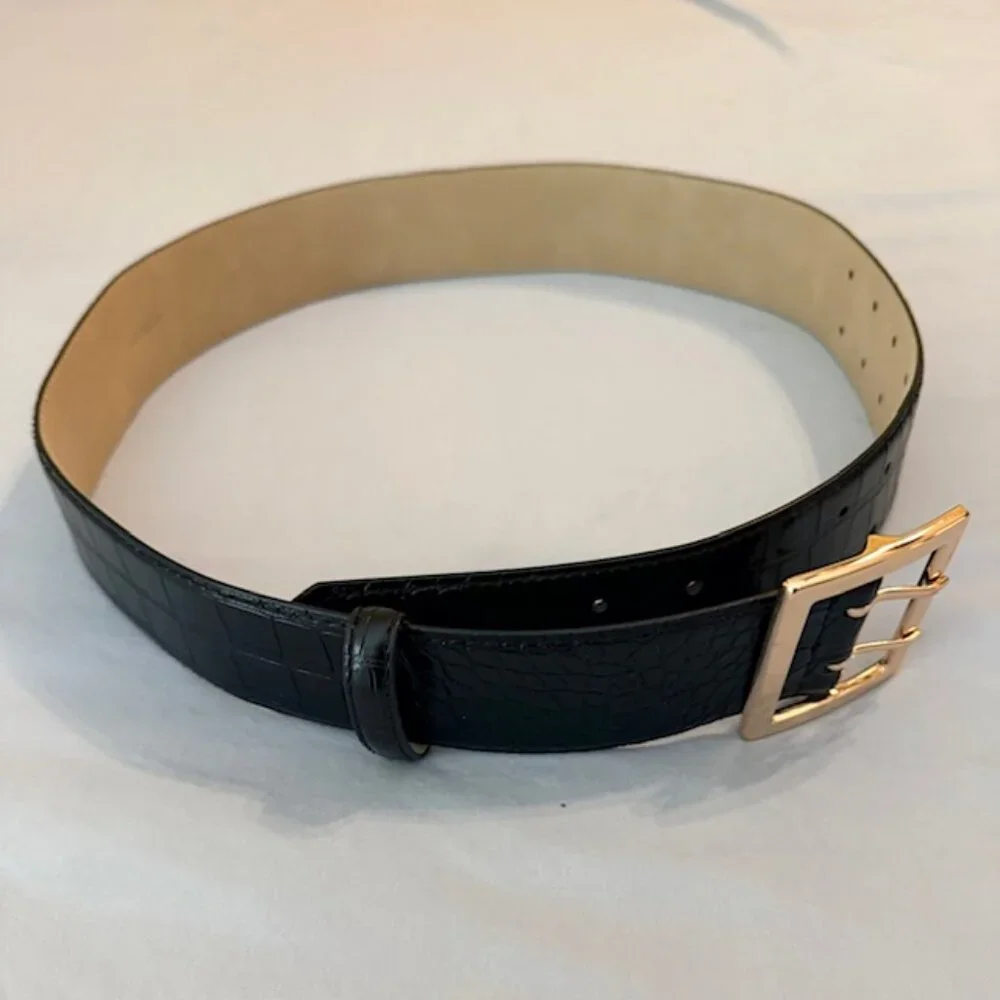 Risantry Wide Black Belt with Crocodile-Embossed Texture
